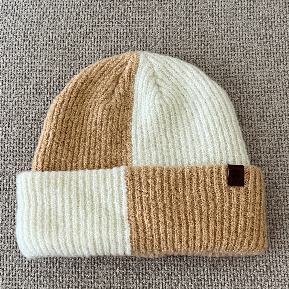 3/$15 SALE Lucky Brand Tan Knit Beanie